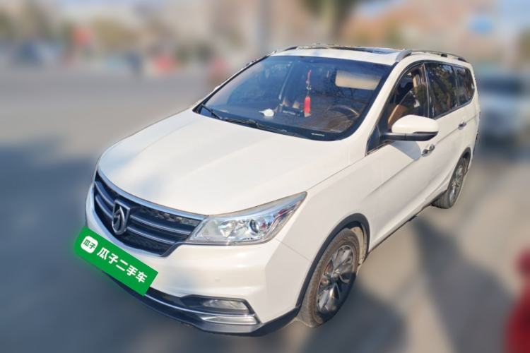 Used Baojun 730 2017 1.5T Manual Style 7 Seats China V
