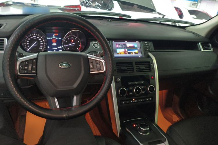 Used Land Rover Discovery Sport 2019 240 PS SE Version China VI Standard