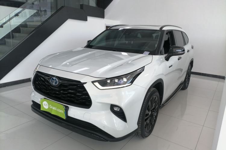 Used Toyota Highlander 2023 2.5L Smart Electric Hybrid Dual-Engine 4x4 Knight Edition 7 Seats