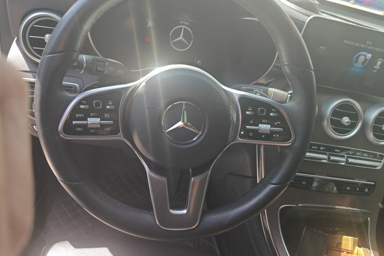 Used Mercedes-Benz GLC 2020 GLC 260 L 4MATIC Luxury Model Steering Wheel