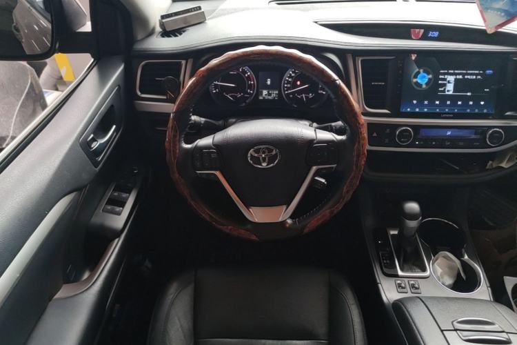 Used Toyota Highlander 2017 2.0T Four-Wheel Drive Luxury Edition 7 Seats
