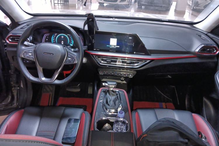 Used CHANGAN OSHAN X5 2021 1.5T DCT Prestige Edition Center Console