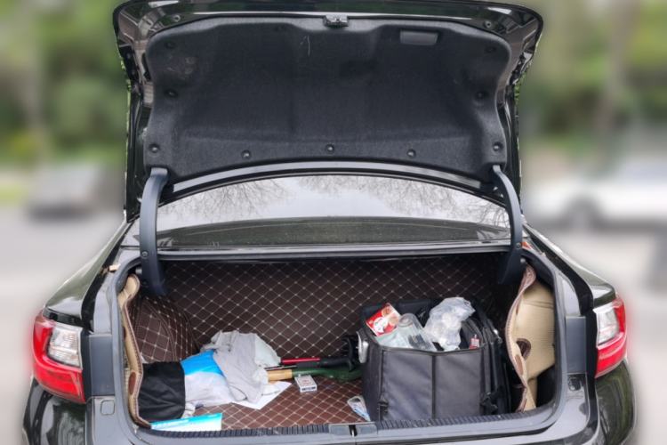 Used Lexus ES 2015 300h Comfort Edition Trunk