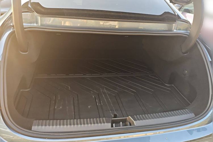 Used Lynk & Co Z10 2025 95 kWh 702 km All-Wheel Drive Intelligent Driving Ultra