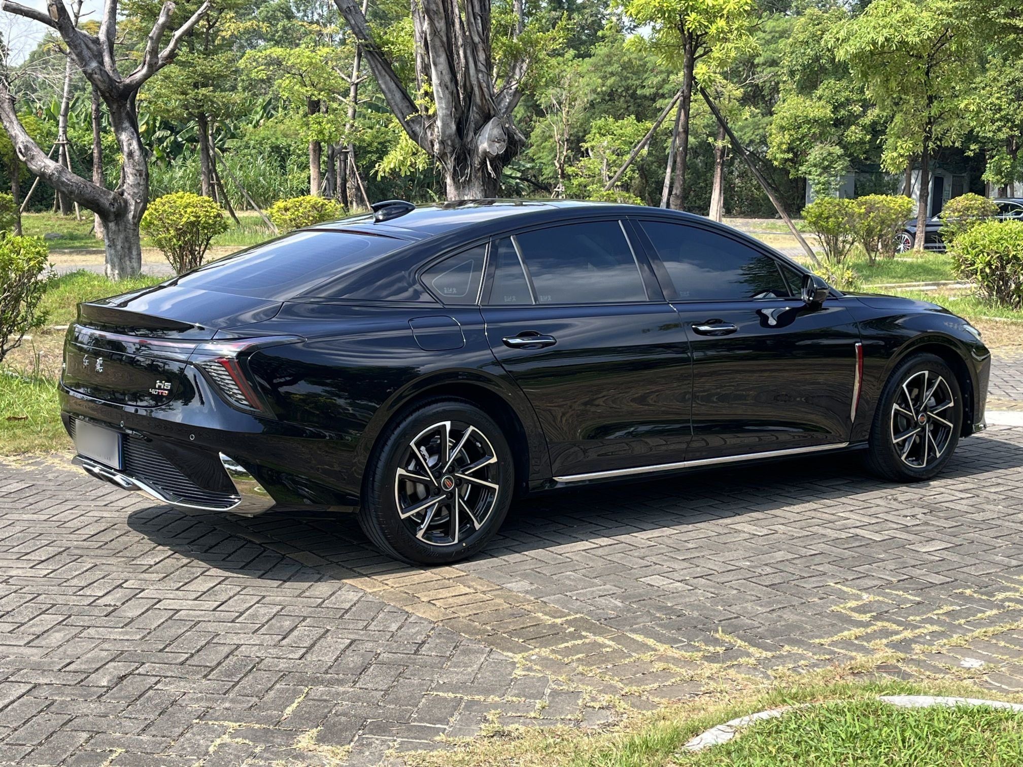 Hongqi H6 2024 2.0T ZhiMei Edition — снимка 16