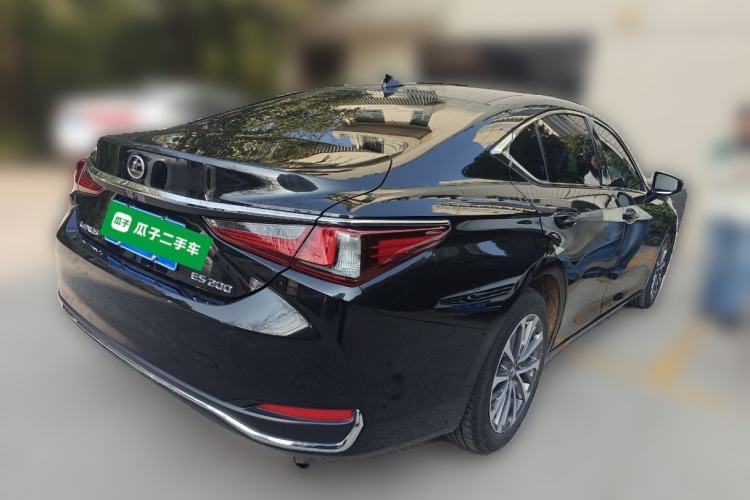 Used Lexus ES 2023 200 Excellence Edition