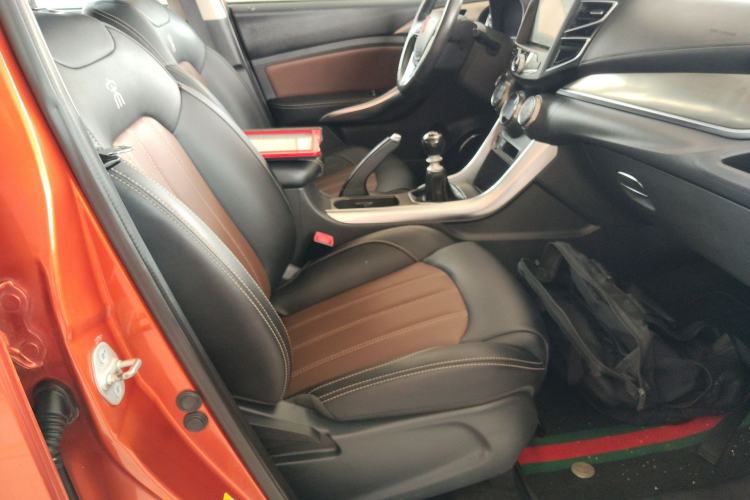 Used BYD Song 2017 Gaishi Upgrade Edition 1.5TI Manual Elite Model Right Front Seat