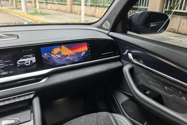 Used Geely Auto Monjaro L 2024 2.0TD High-Power Automatic Two-Wheel Drive Skyline Edition
