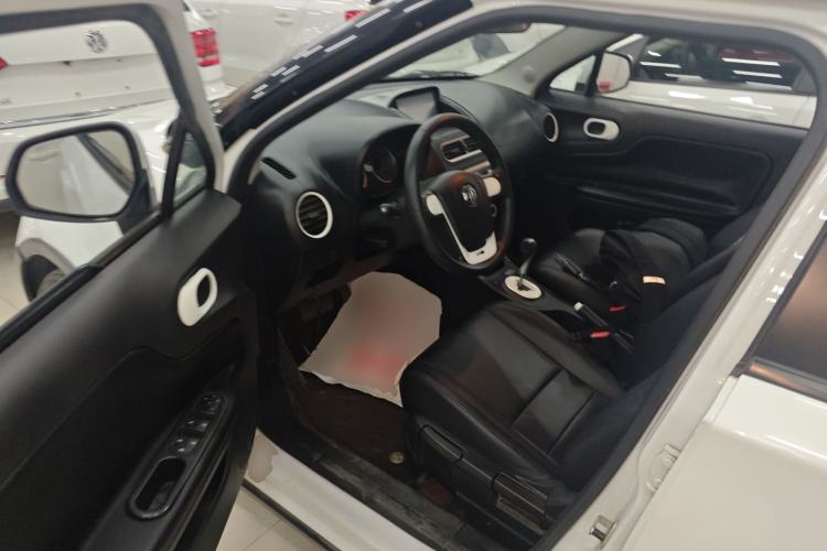 Used MG 3SW 2015 1.5L AMT Elite Model
