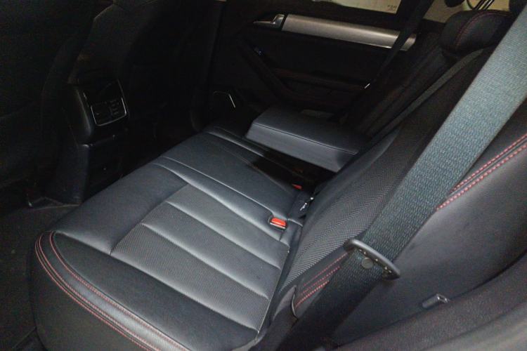 Used BYD Tang New Energy 2020 DM 2.0T Dual-Engine All-Wheel Drive Prestige 7-Seater China VI Standard
