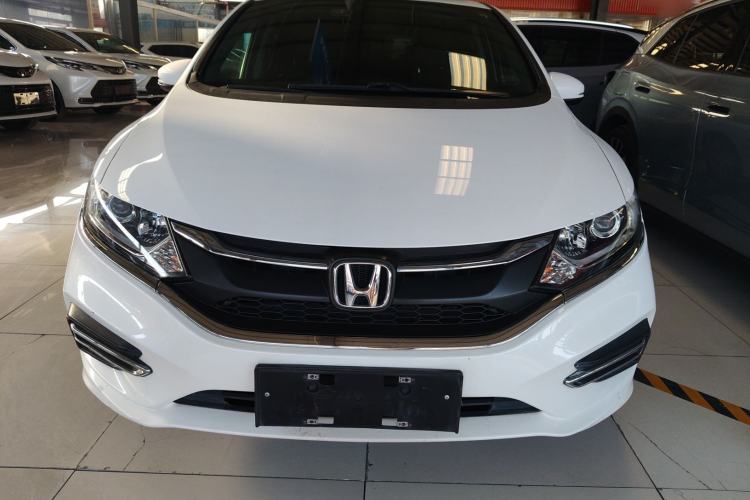 Used Honda Jade 2017 1.8L automatic Comfort version 5 seats
