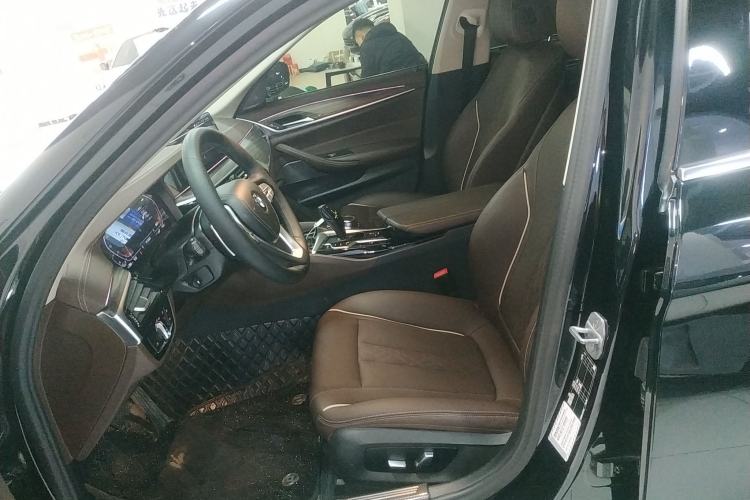 Used BMW 5 Series 2023 530Li Leading Edition Luxury Package Left Front Seat