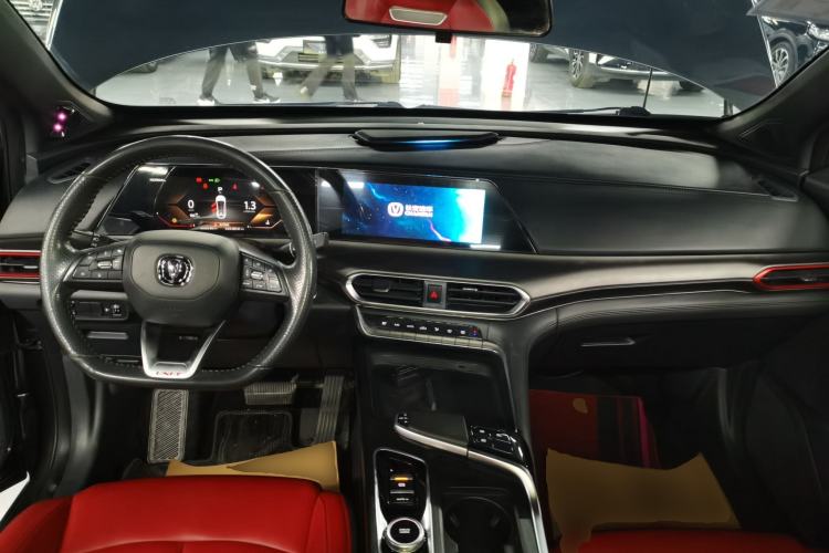 Used CHANGAN UNI-T 2020 1.5T Prestige Version Center Console