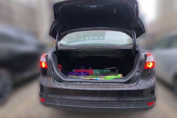 Used Ford Focus 2012 Sedan 1.6L Manual Comfort Model