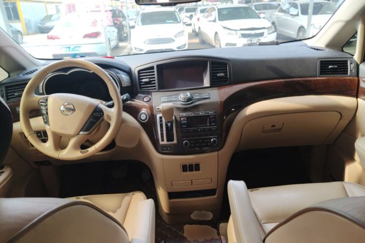 Used Nissan Quest 2015 3.5L SL Center Console