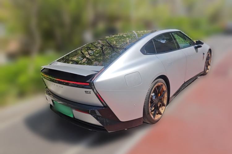 Used XPeng P7 2025 Model—750 All-Wheel-Drive Pengyi Ultra
