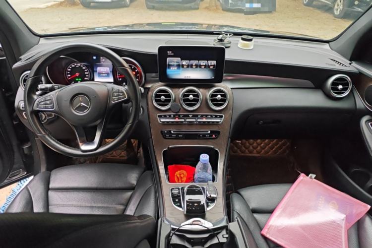 Used Mercedes-Benz GLC 2016 GLC 300 4MATIC Luxury Model
