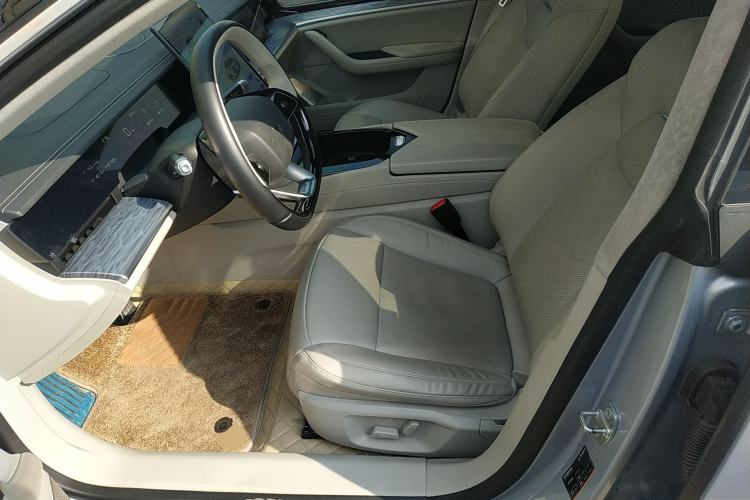 Used NETA S 2022 Extended-Range Version 1160 km Range Rear-Wheel Drive Mid-Grade
