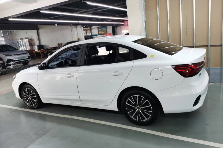 Used Roewe i5 2021 1.5L CVT Platinum Edition