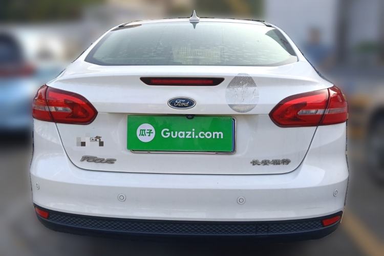 Used Ford Focus 2018 Sedan Classic 1.6L Automatic Trendy SmartDrive Edition
