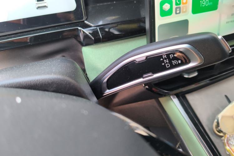 Used Livan 7 2023 605km Hunter Light
