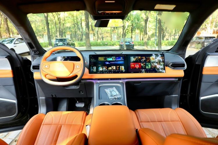 Used XPeng G9 2025 625 Long-Range Max Interior 6