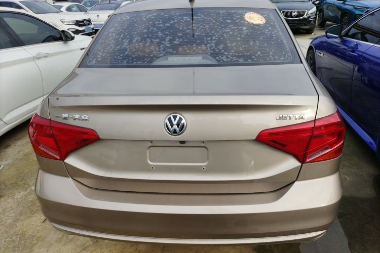 Used Volkswagen Jetta 2017 1.4L Manual Fashion Edition
