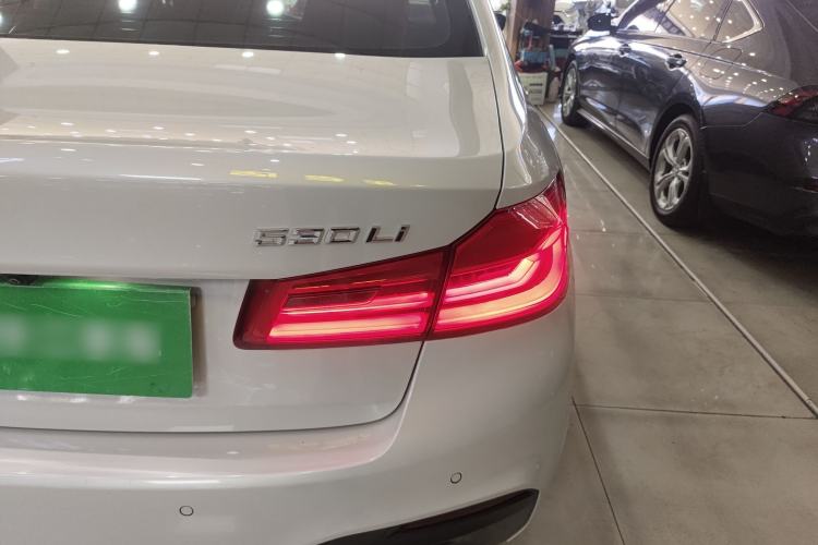 Used BMW 5 Series 2019 Restyled 530Li Luxury Edition M Sport Package Right Rear Taillight