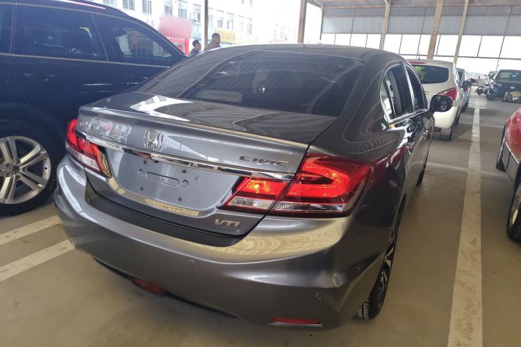 Used Honda Civic 2014 1.8L automatic luxury edition