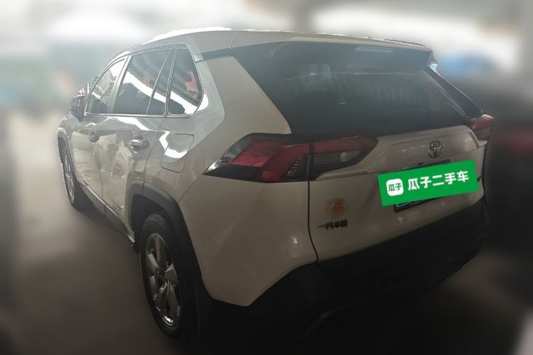 Used Toyota RAV4 2020 2.0L CVT Two-Wheel Drive Fashion Edition Rear Left 45 Deg