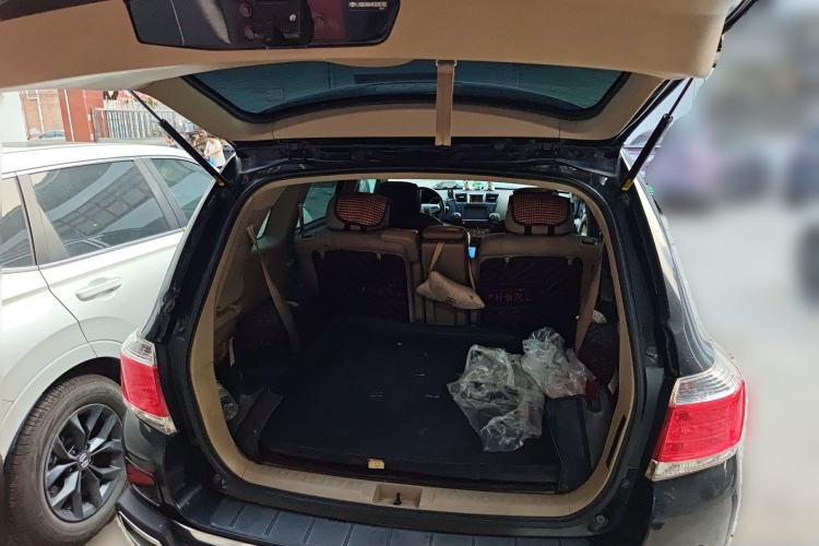 Used Toyota Highlander 2013 2.7L Two-Wheel Drive 7-Seater Zijin Edition Trunk