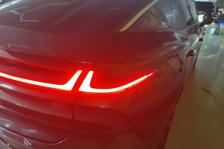 Used Rising R7 2023 Rear-Drive Screen King Pro Edition