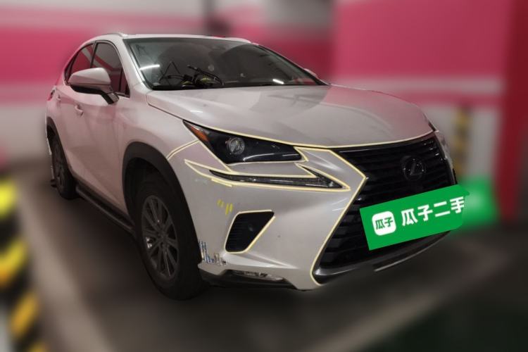 Used Lexus NX 2018 300h Front-Wheel-Drive FENGSHANG Version China V Emission Standard
