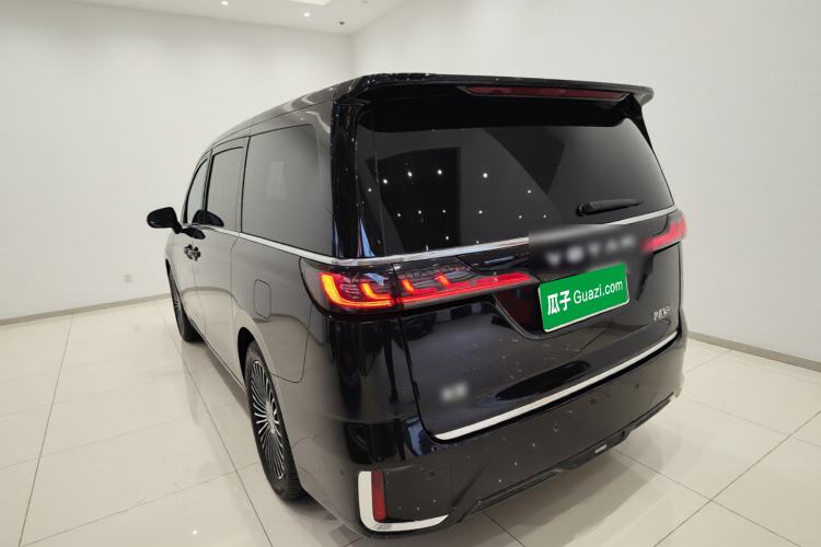 Used VOYAH Dream 2025 PHEV Four-Wheel-Drive Flagship Kunpeng Edition Exterior 2