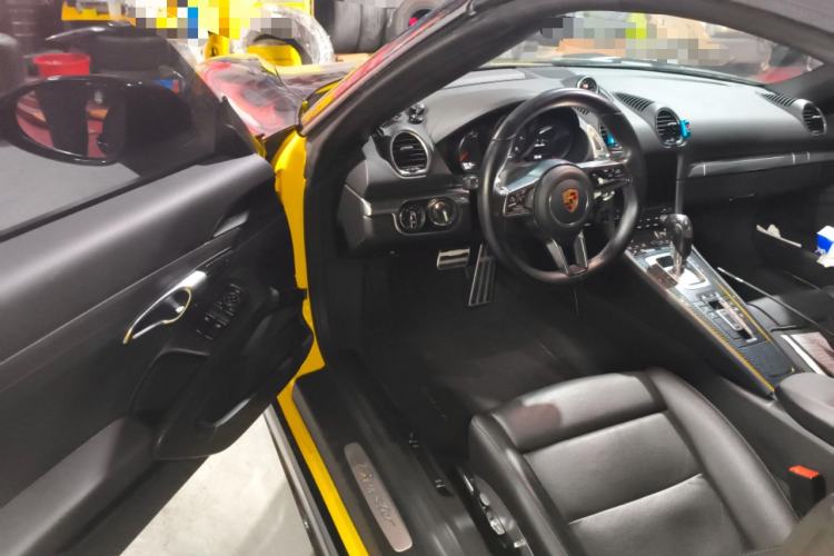Used Porsche 718 2018 Boxster 2.0T
