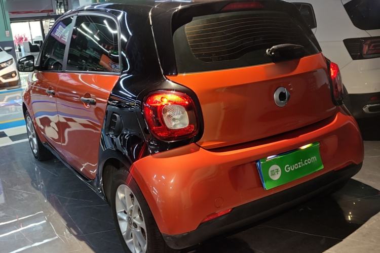 Used smart forfour 2016 1.0L 52 kW Dynamic Edition