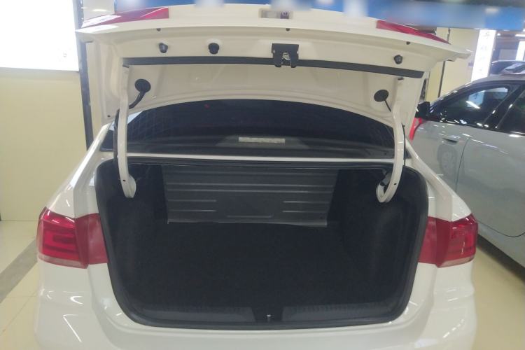 Used Volkswagen Santana 2019 1.5L Automatic Fashion Edition China VI Trunk