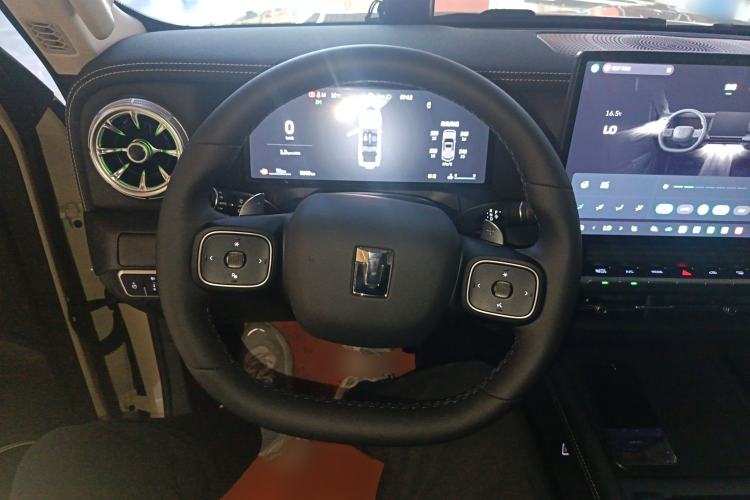 Used Tank 300 2025 2.0T Conqueror
