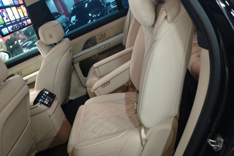 Used Nio ES8 2026 Model 6-seat Executive Signature Edition Left Rear Seat