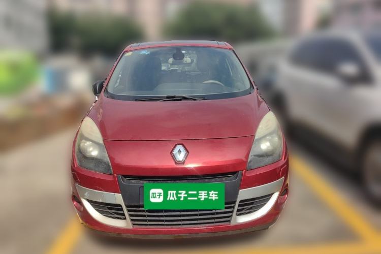Used Renault Scenic Classic 2011 2.0 Comfort Edition with Scenic Design
