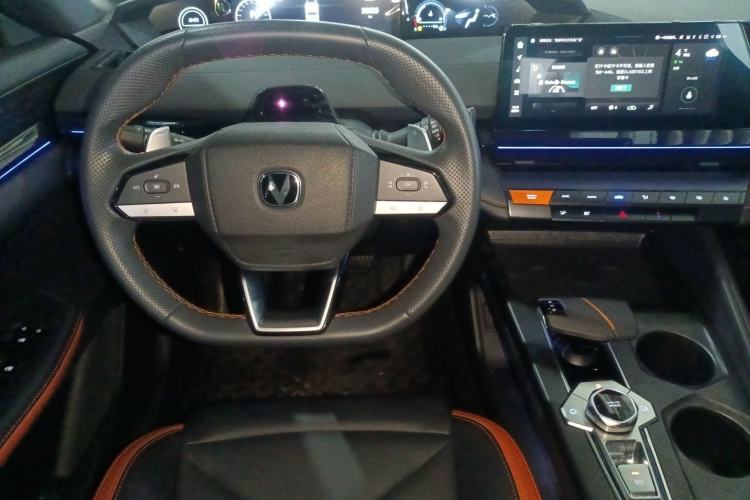 Used CHANGAN UNI-V 2023 1.5T Prestige Model