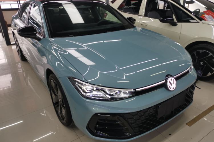 Used Volkswagen Passat 2025 Pro 380TSI Starry Dragon Luxury Edition
