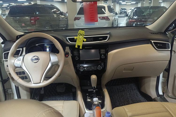 Used Nissan X-Trail 2014 2.0L CVT Comfort Edition 2WD Center Console