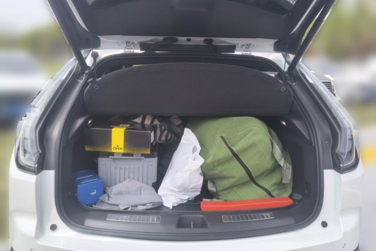 Used Cadillac XT4 2020 28T Four-Wheel Drive Leading Edition Trunk