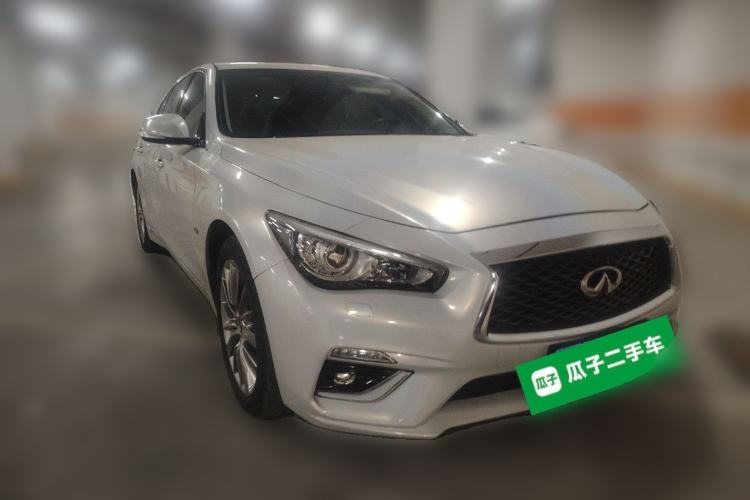 Used Infiniti Q50L 2018 2.0T Enjoyment Version China V Standard Front Right 45 Deg