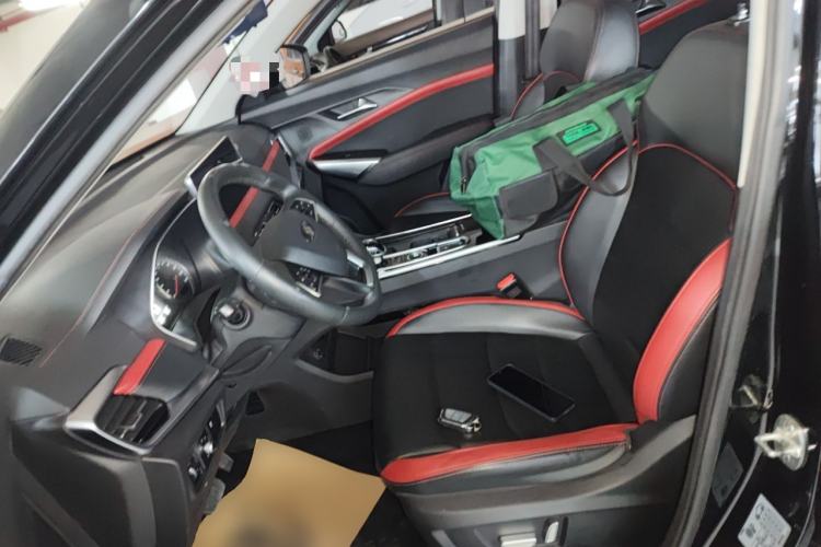 Used SOL X8 2021 300T DCT Leading Smart Connectivity Version 7 Seats Left Front Seat