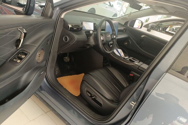 Used AION V 2024 Aion Tyrannosaurus 650 LiDAR Edition Driver Seat