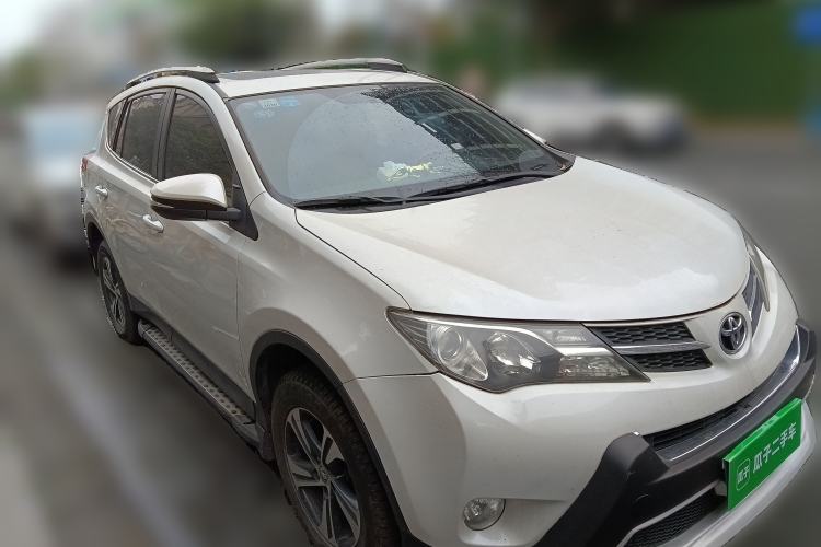 Used Toyota RAV4 2015 2.0L CVT Two-Wheel Drive Fashion Edition

