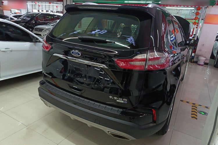 Used Ford Edge 2020 EcoBoost 245 Two-Wheel-Drive Titanium 5-Seater
