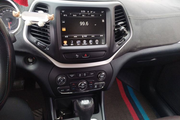 Used Jeep Cherokee 2017 2.0L Superior Edition